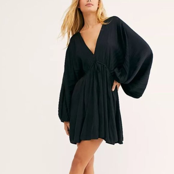 Balloon Sleeved Dress - Black - Picture 1 of 4